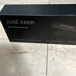 NWT Jose Eber Wet or Dry Styling Iron